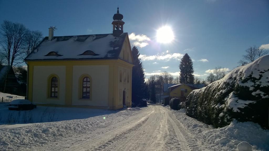 Penzion Pod Zvonem Hynčice pod Sušinou Exterior foto